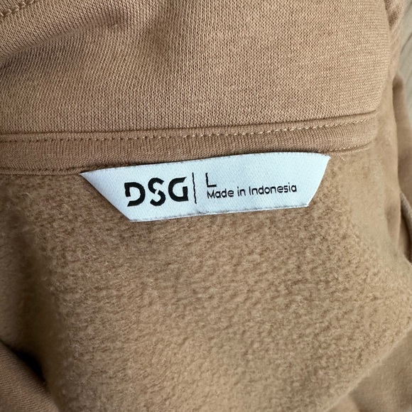 Quarter Zip Pullover - Picture 2 of 3